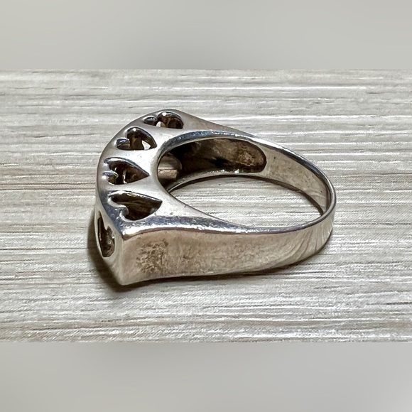 Vintage Designer Signed Sterling Silver Open Heart Tall Dome Ring, Size 6, 5.1g - Picture 5 of 15